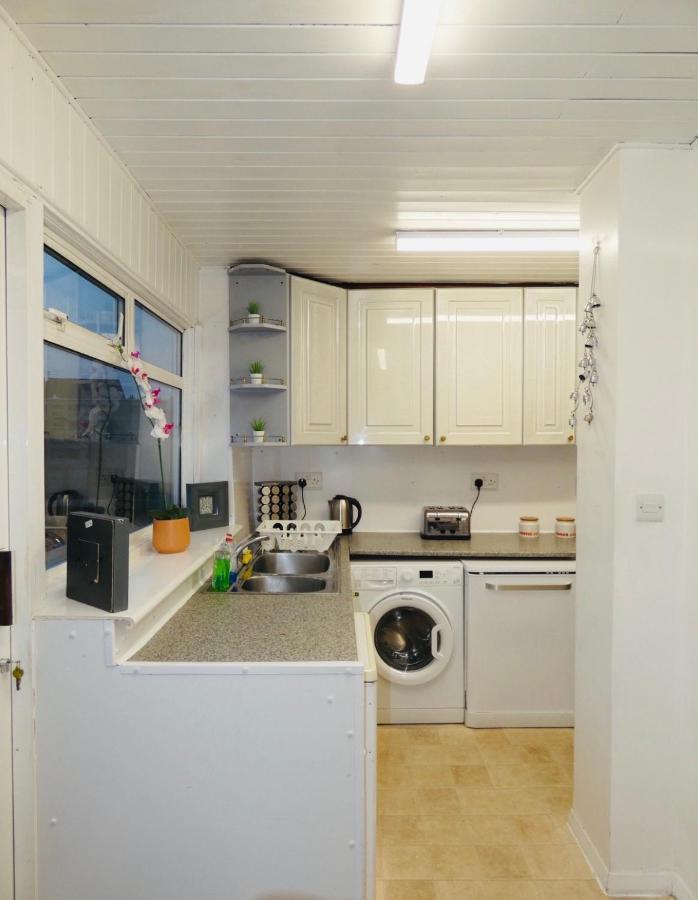 Spacious 3 Bed House With Parking & Good Transport South Norwood Esterno foto